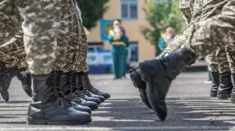  Әскердегі әлімжеттік: сарбазды ұрған сержантқа үкім шықты 