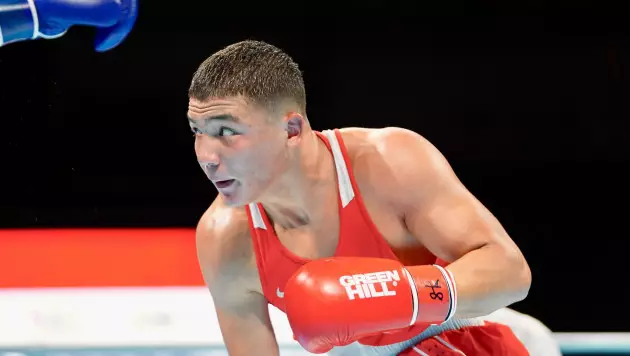 Казахстанский боксёр нокаутом выиграл медаль чемпионата Азии