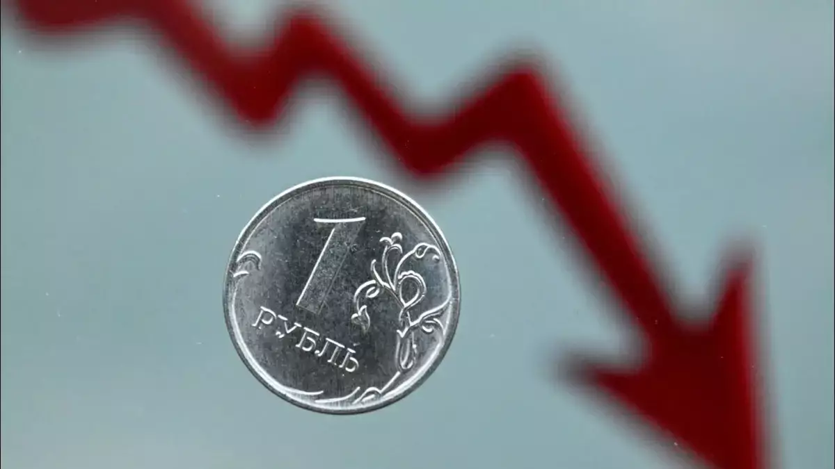 Рубль рухнул ниже 6 тенге: что теперь будет с курсом и кому это выгодно в Казахстане - новости на Lada.kz 10.07.2026