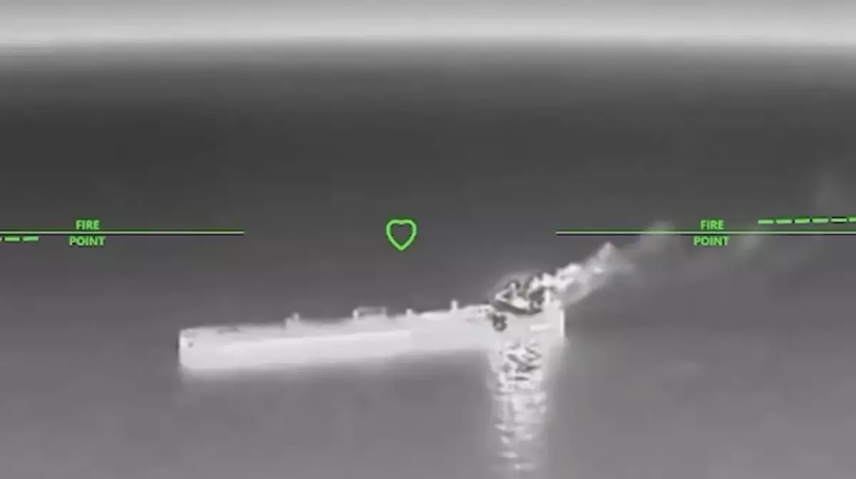 В Таганрогском заливе после атаки погиб моряк, повреждены четыре судна