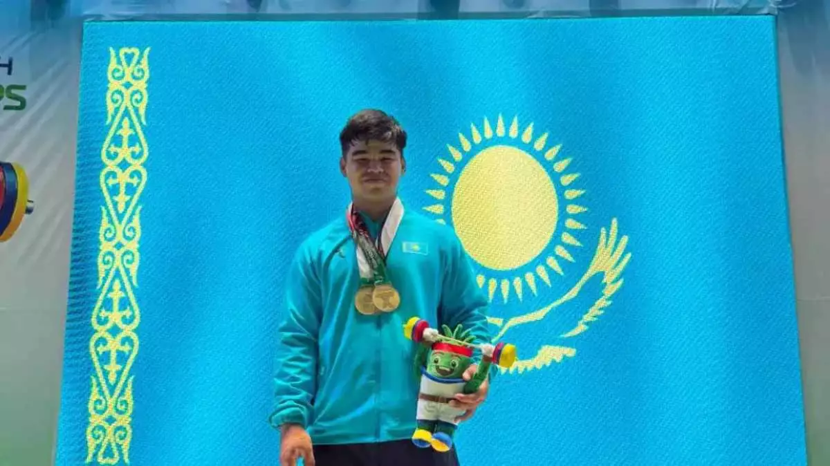 15 жастағы қазақстандық спортшы ауыр атлетикадан әлем чемпионатында әлемдік рекорд орнатты