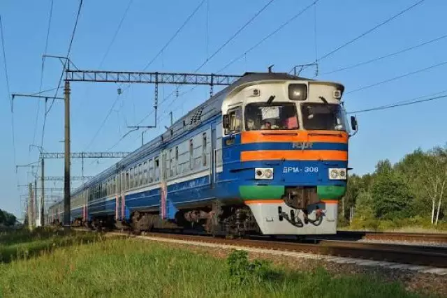 Қостанайда пойызда селфи жасамақ болған жасөспірім ауыр жарақат алды