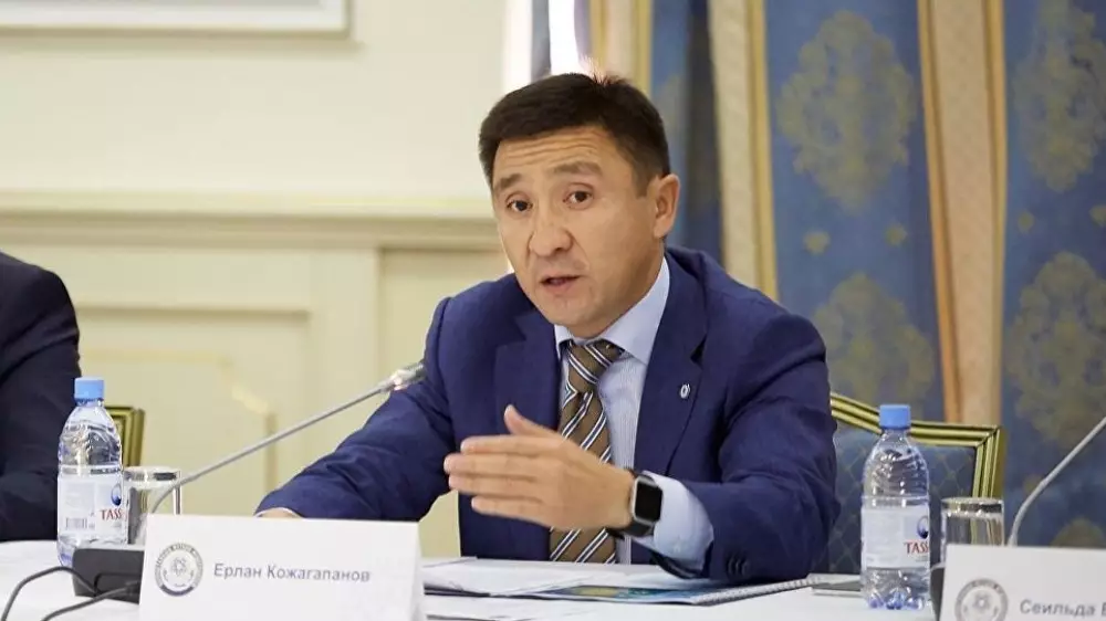 Бұрынғы вице-министр және ҚФФ басшысы Ерлан Қожағапанов бостандыққа шықты