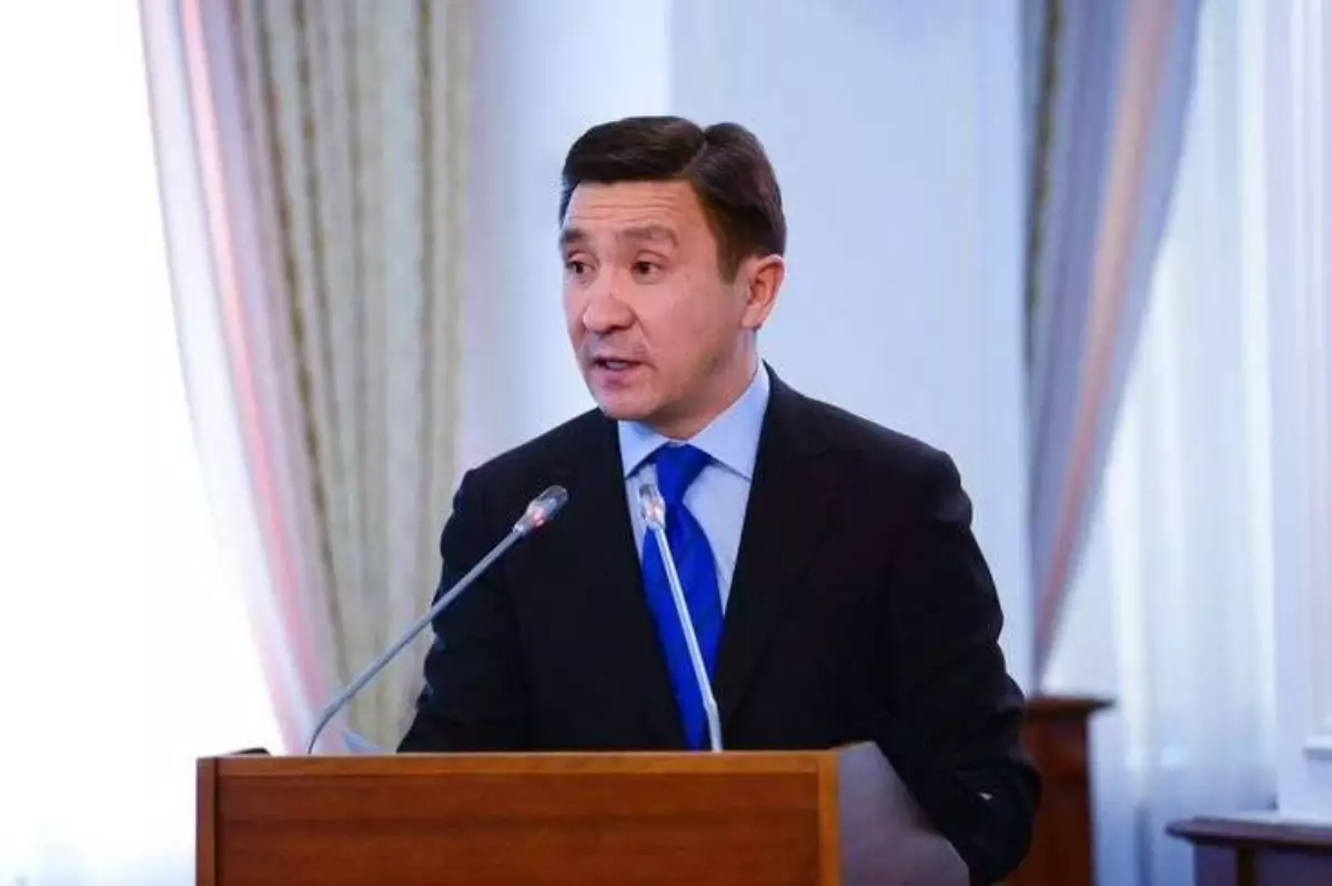 Миллиард теңге жымқырып, үш жылға сотталған Ерлан Қожағапанов бостандыққа шықты