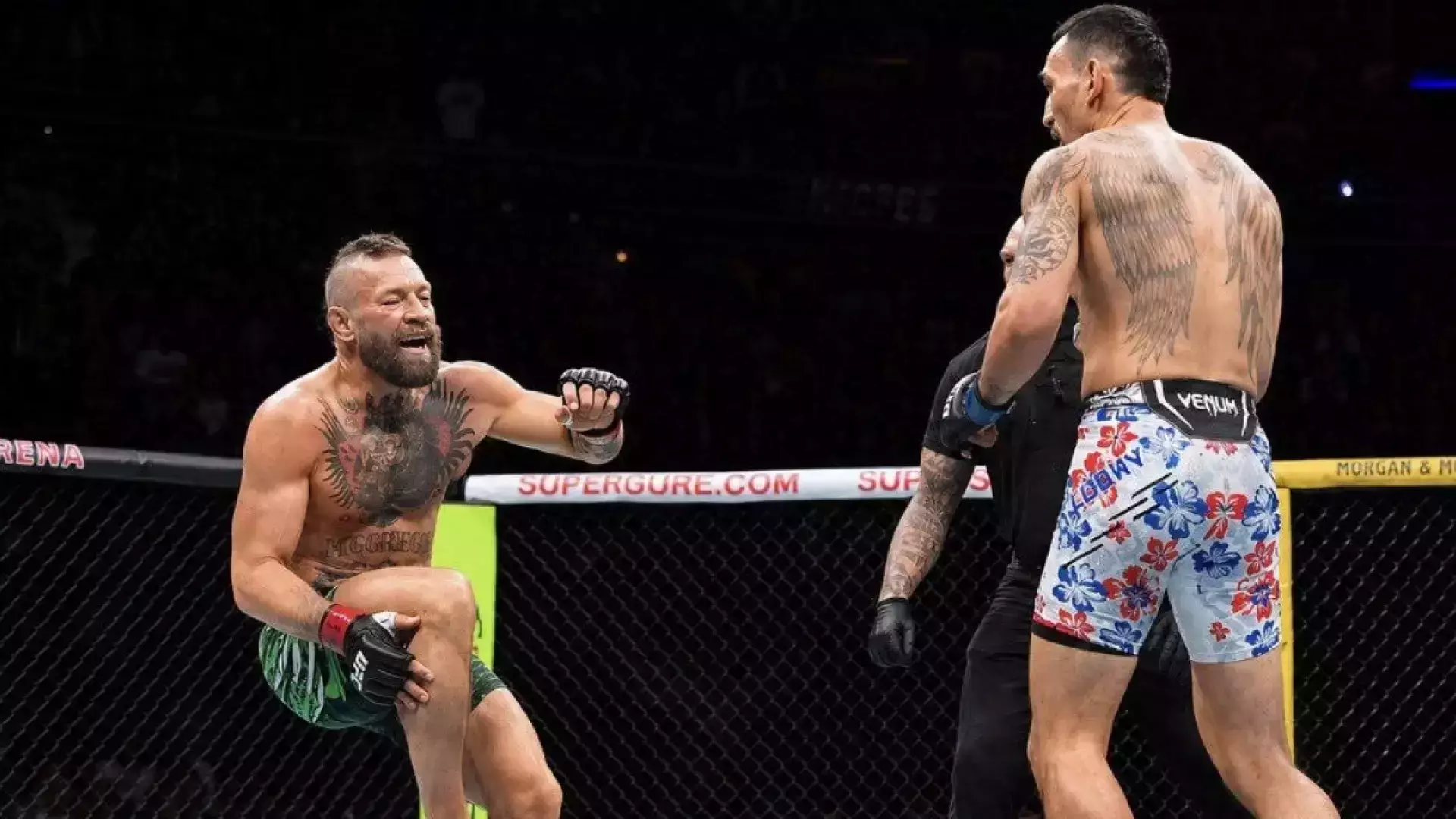 Конор Макгрегор проиграл техническим нокаутом Холлоуэю на турнире UFC 329