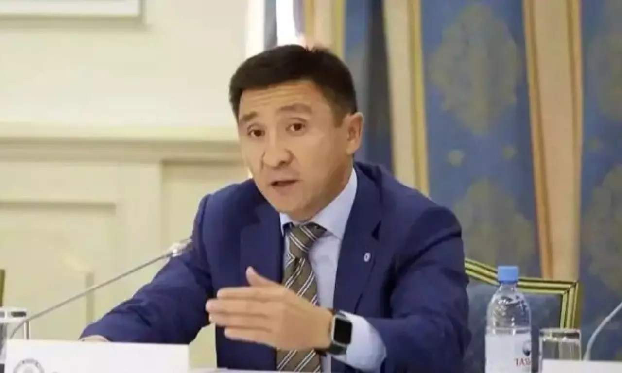 Бұрынғы вице-министр Ерлан Қожағапанов мерзімінен бұрын бостандыққа шықты