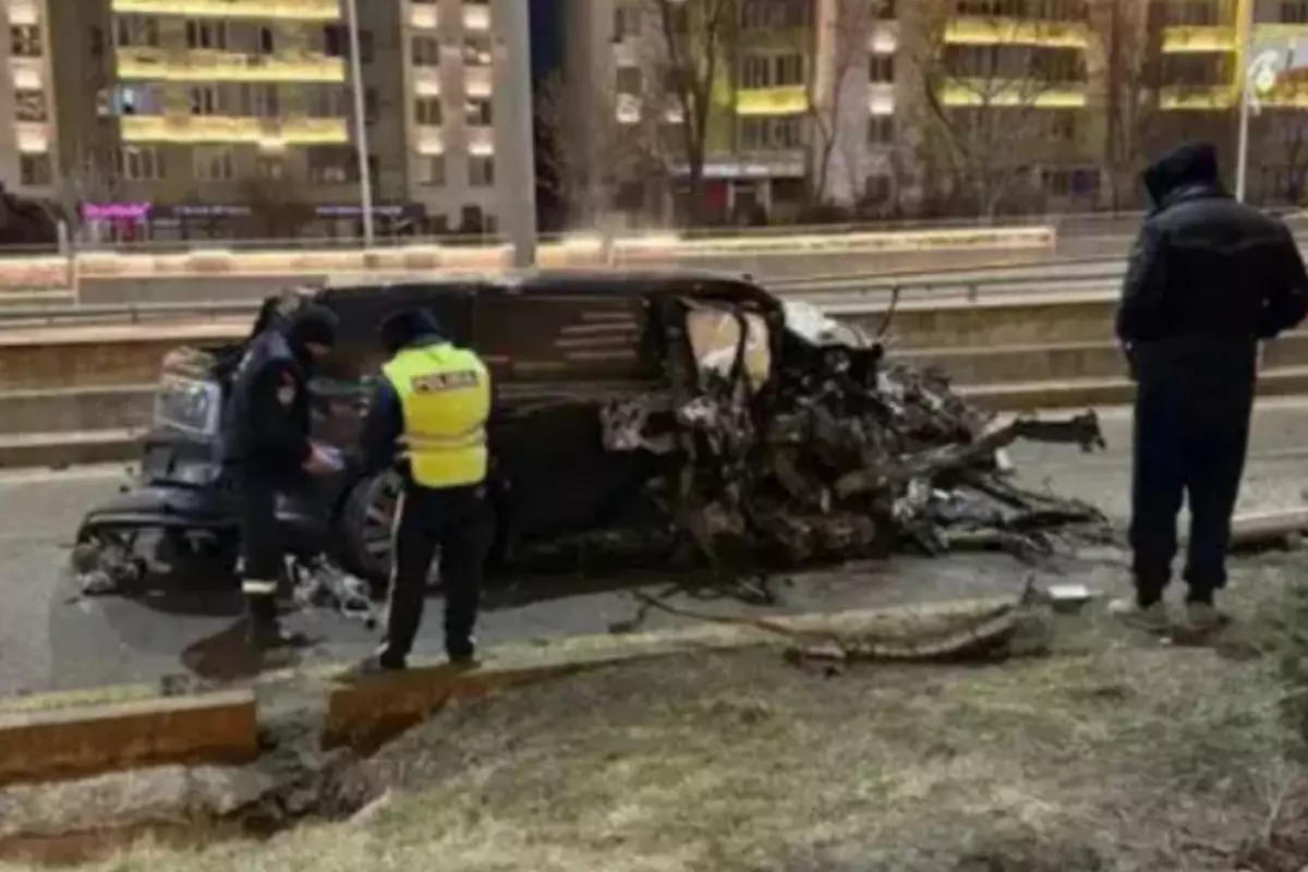 Громкое ДТП на Аль-Фараби: дело о выдаче "крутых" госномеров возобновили в Алматы