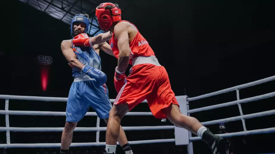 Казахстанский боксер победил узбекистанца и вышел в финал чемпионата Азии