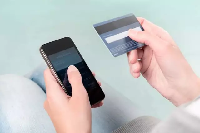 Астанада алаяқтардың кесірінен зейнеткер 20 миллион теңгеден айырылып қала жаздады