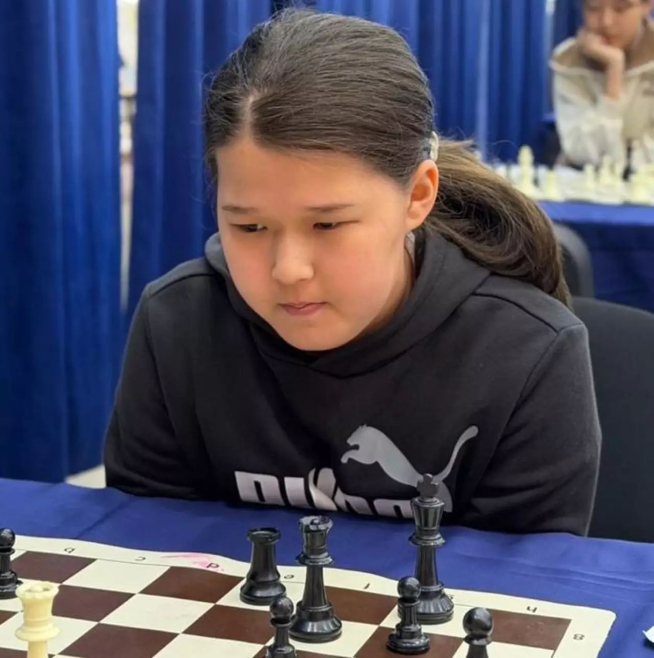 12-летняя казахстанка стала чемпионкой Центральной и Северной Азии по шахматам