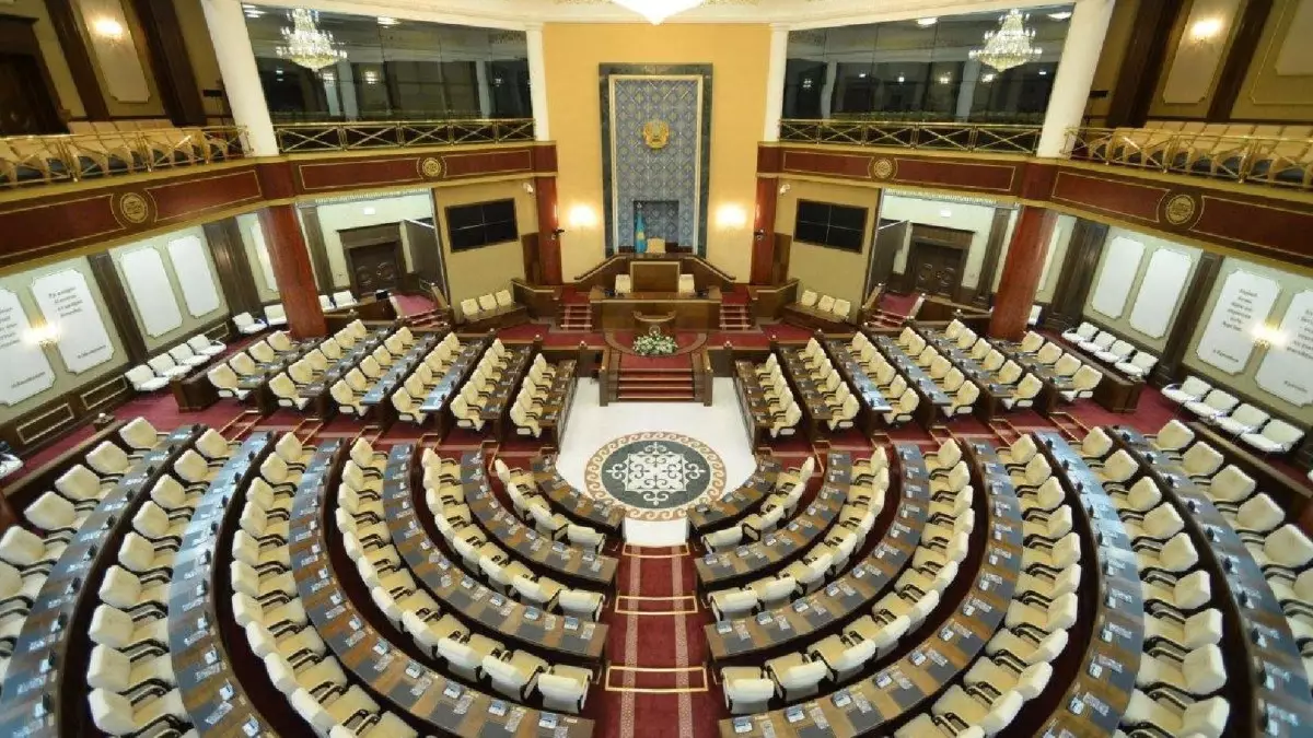  Құрылтай сайлауына халықаралық байқау жүргізетін алғашқы халықаралық байқаушылар аккредиттелді 