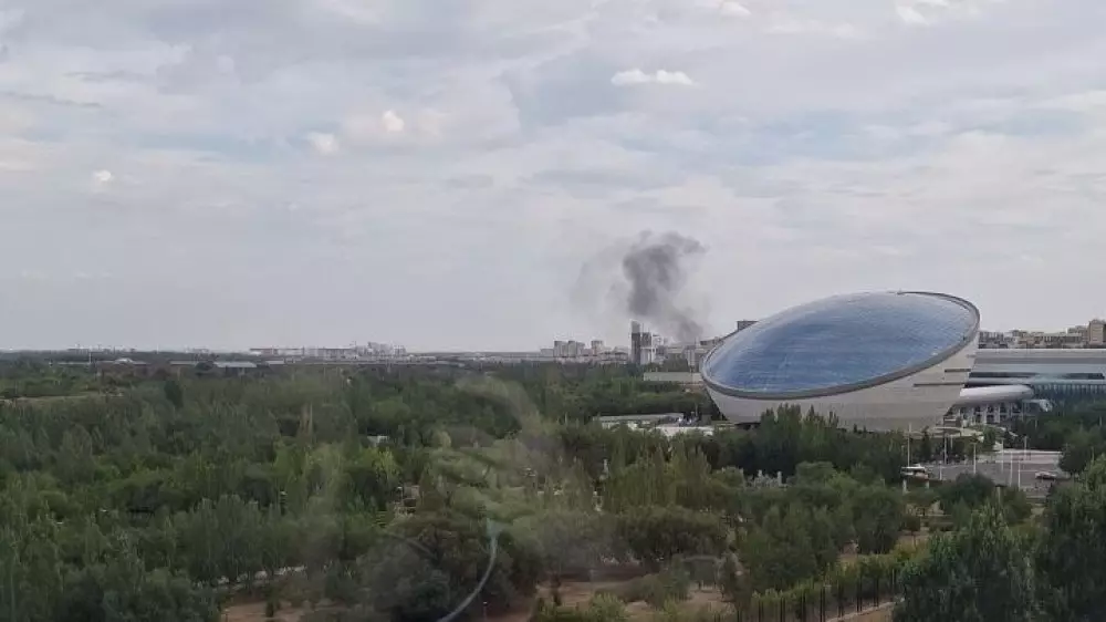 Астанадағы аудандардың бірінде өрт байқалды