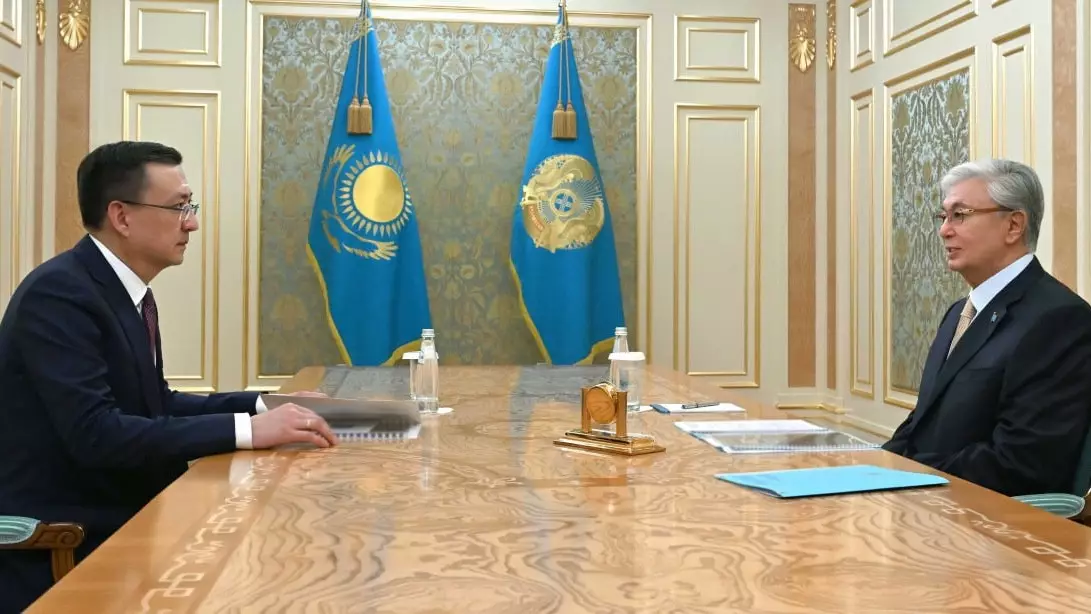  Президент Қазақстан Халық Кеңесі хатшылығының жұмысымен танысты 