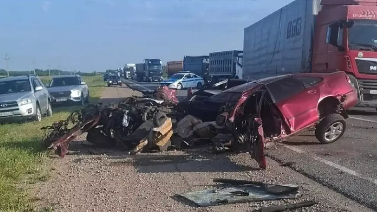 СҚО-дағы ірі жол апатынан 8 адам зардап шекті