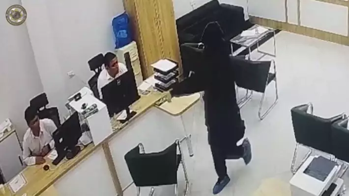 В Самарканде мужчина попытался ограбить банк, заявив, что у него есть бомба