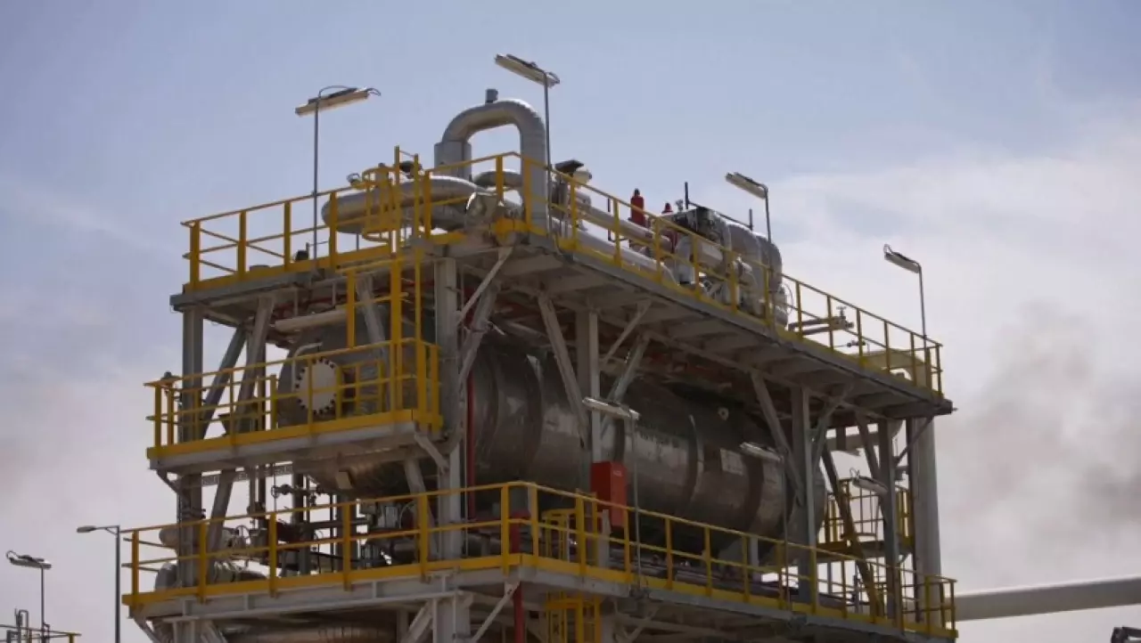 Цены на нефть продолжают умеренно расти