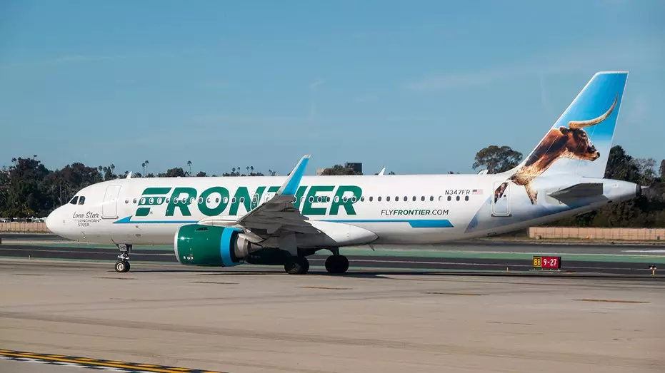 Авиакомпания Frontier Airlines планирует установить высокоскоростной интернет Starlink на своих рейсах.