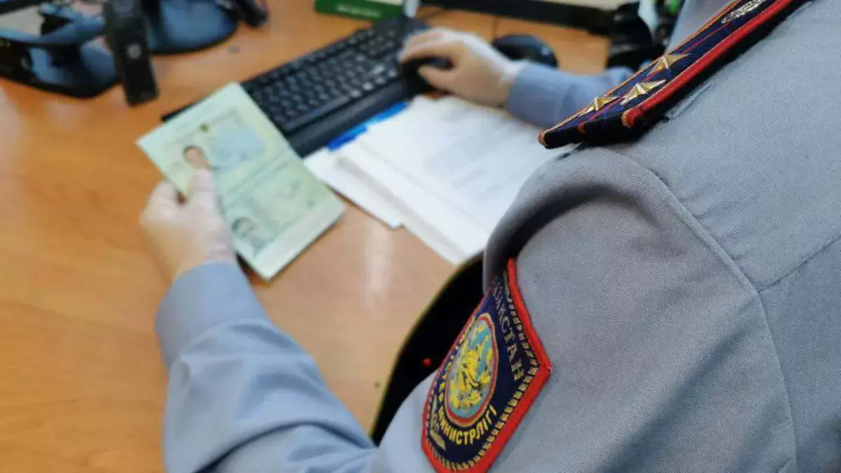 С 25 июля полиция Казахстана будет тщательно проверять документы иностранцев - новости на Lada.kz 15.07.2026