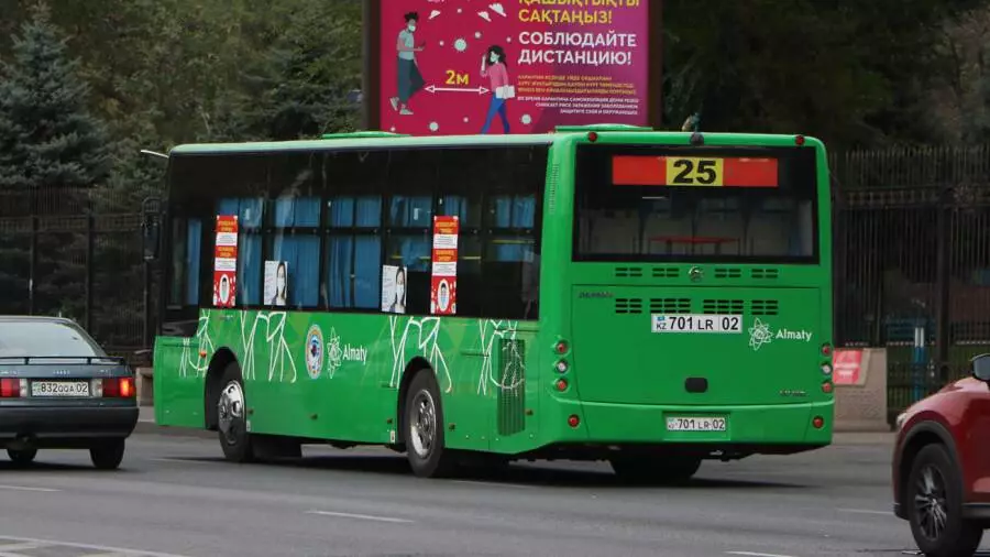 В Алматы около 15% пассажиров не оплачивают проезд в общественном транспорте