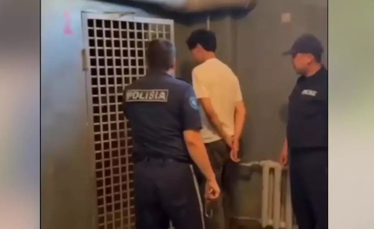 Алматыда пранк үшін дипломын жыртқан студент қамауға алынды