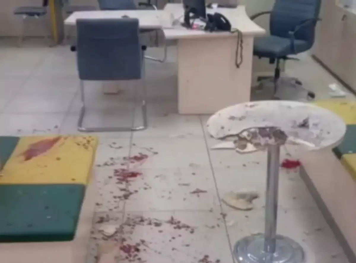 В Казахстане пенсионеров убедили взорвать торт в банке под обещание вернуть деньги (видео) - новости на Lada.kz 16.07.2026