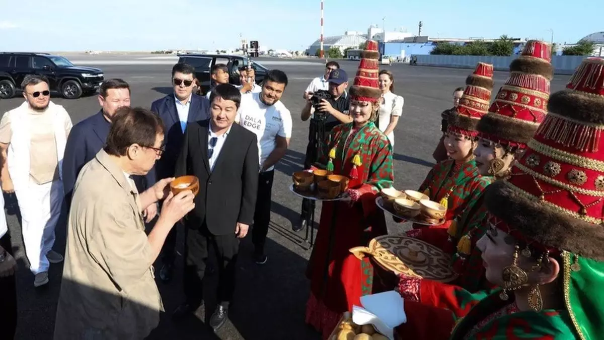 Ақтаулықтар Джеки Чаннан көмек сұрады