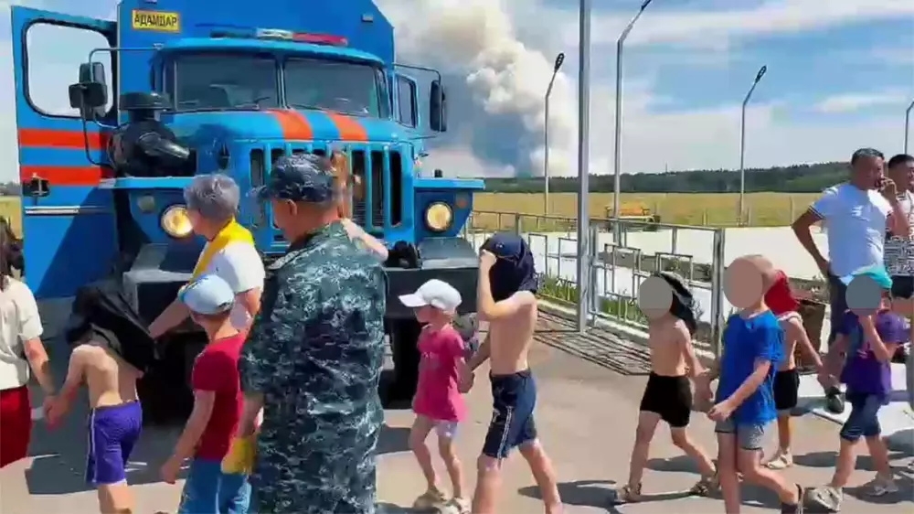 “Семей орманындағы“ өртке байланысты балалар лагерінен 200-ден аса адам эвакуацияланды