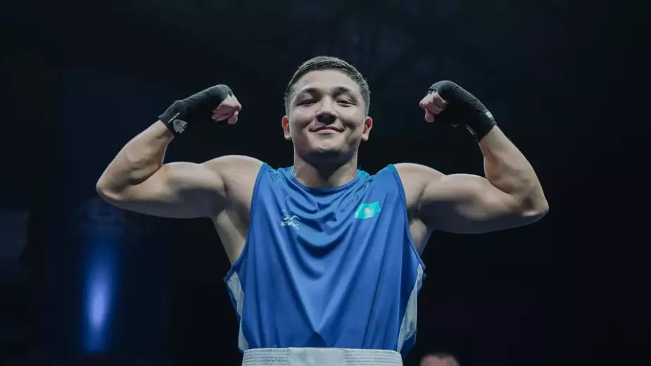 "Казахский Тайсон" стал чемпионом Азии среди молодежи