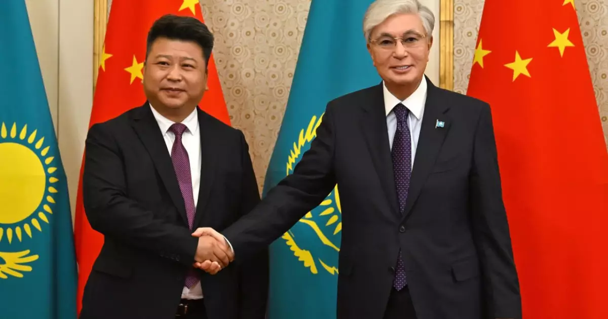  Президент Guoyou компаниялар тобы директорлар кеңесінің төрағасын қабылдады 