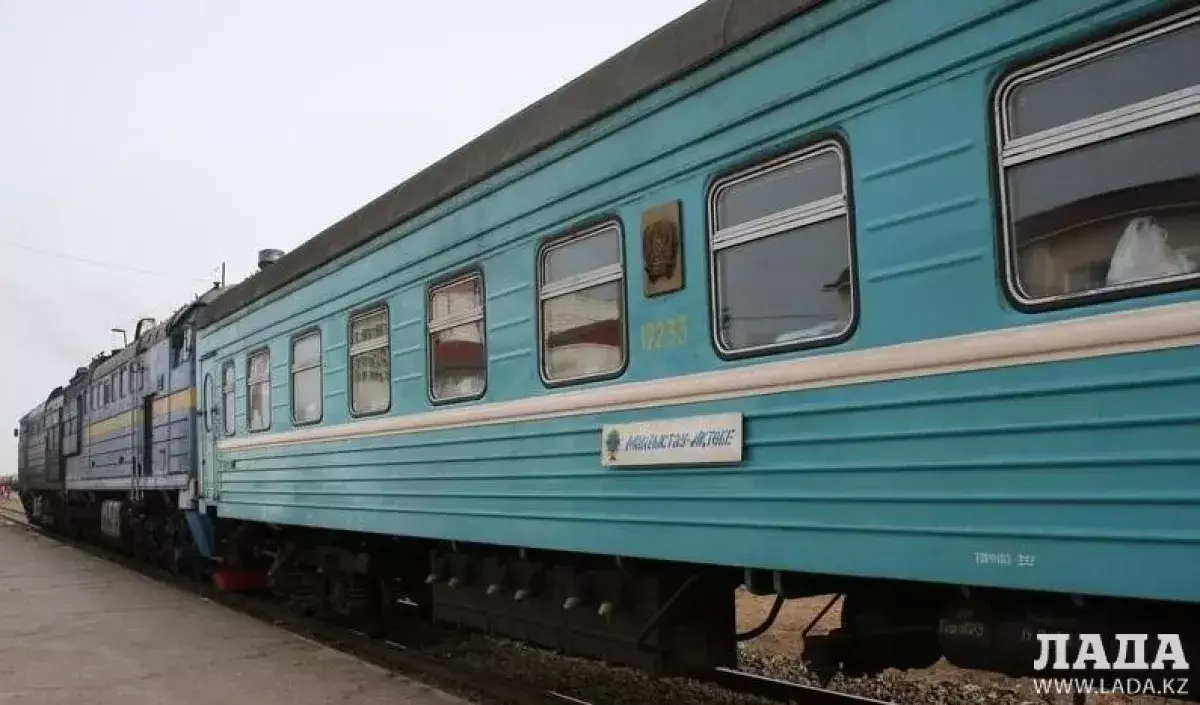 На железной дороге в Мангистауской области произошло сползание откоса - новости на Lada.kz 16.07.2026
