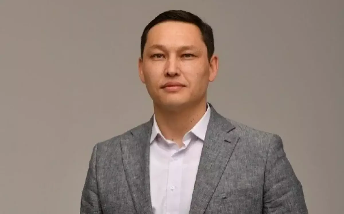 Тікелей эфирдегі масқара: Боқаевты қорғаймыз деген белсенділер өткір сұрақтан қашып құтылды
