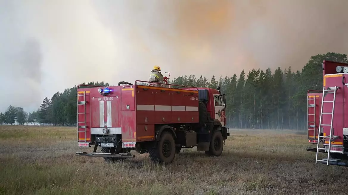 «Семей орманындағы» ірі өртті сөндіруге 500-ден аса адам мен 7 тікұшақ жұмылдырылды