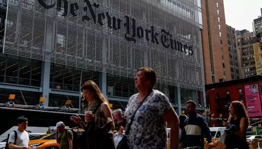 New York Times пытается заблокировать повестки репортерам в связи с репортажем о самолете Air Force One.
