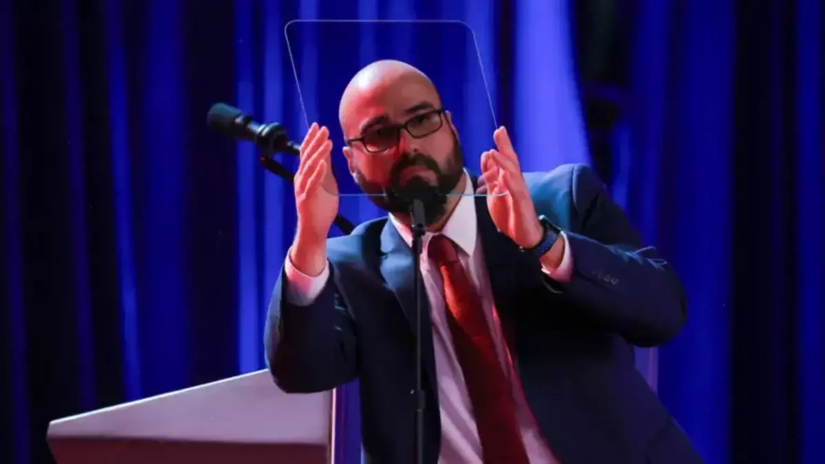 Телеcуфлер операторы Трамптың сөздерінің мазмұнына бәс тігіп, 100 мың доллар ұтты деп айыпталды
