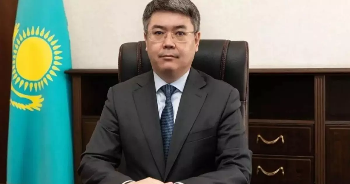  Атырау облысының әкімі қызметінен кетті 