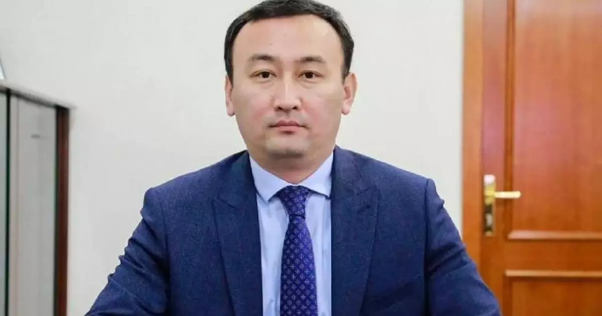  Есет Байкен Ұлытау облысының әкімі болып тағайындалды 