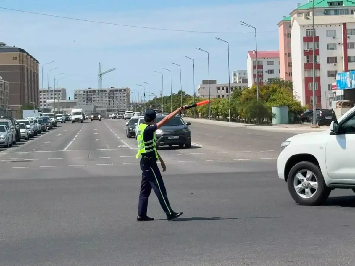 На одном из перекрестков Актау установили дополнительные секции для левого поворота - новости на Lada.kz 17.07.2026