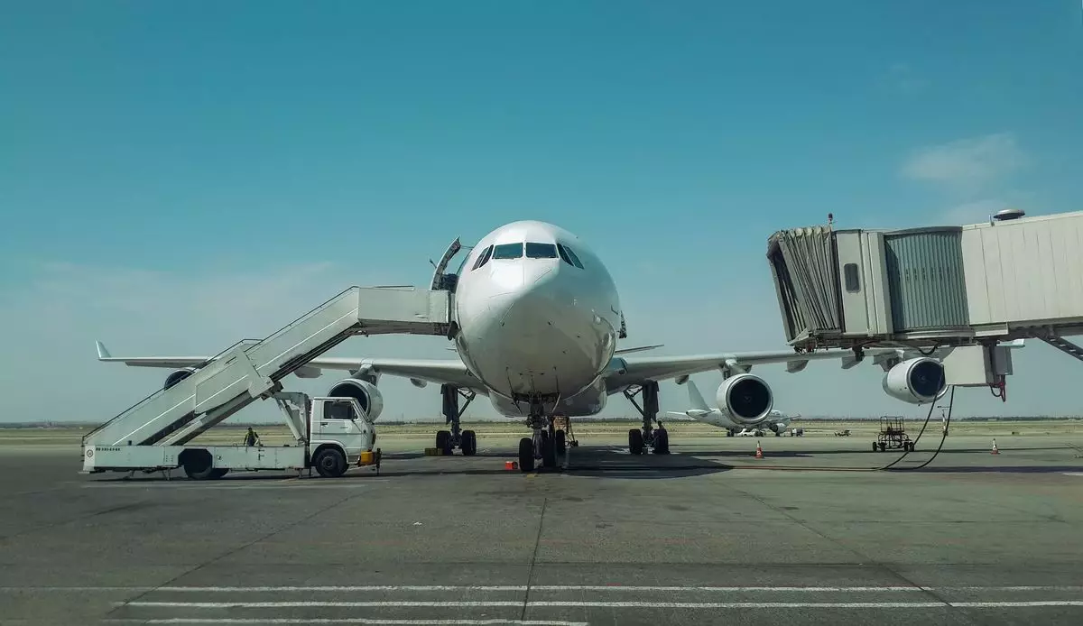 Казахстанец обвинил Fly Arystan в лишних килограммах ручной клади