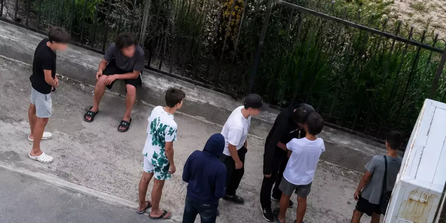 Ақтауда жасөспірімдер төбелесінің видеосы тарады: Полиция мәлімдеме жасады