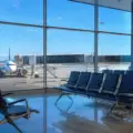 Пассажирку в состоянии опьянения сняли с самолета в Астане