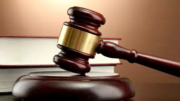  Әкесін үйінен шығармақ болған қызы сотта жеңілді 