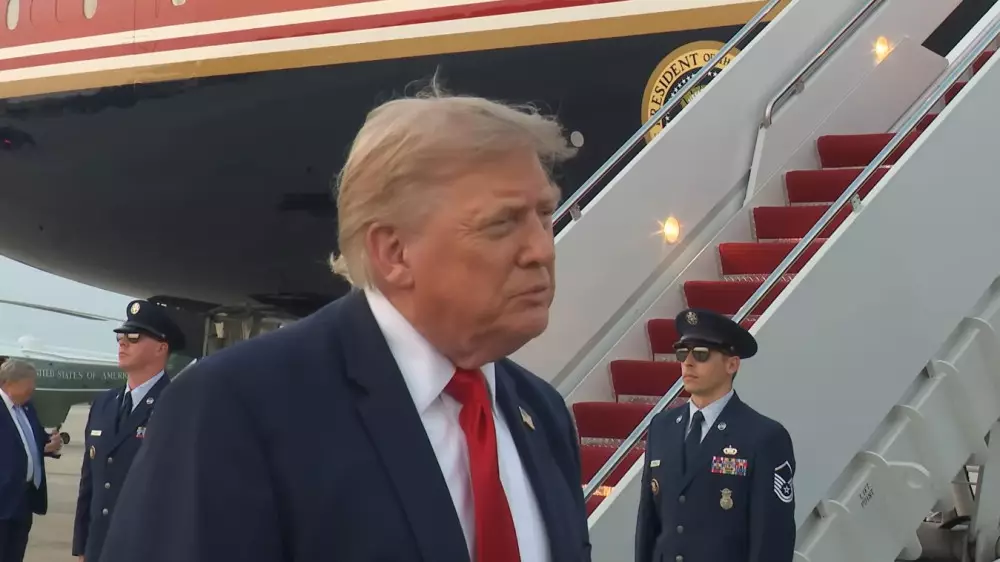 Трамп Канада тауарларына 50 пайыздық баж салығын енгізді