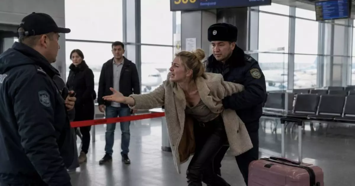  Пьяный дебош в аэропорту Астаны: пассажирку сняли с рейса и увезли в изолятор 