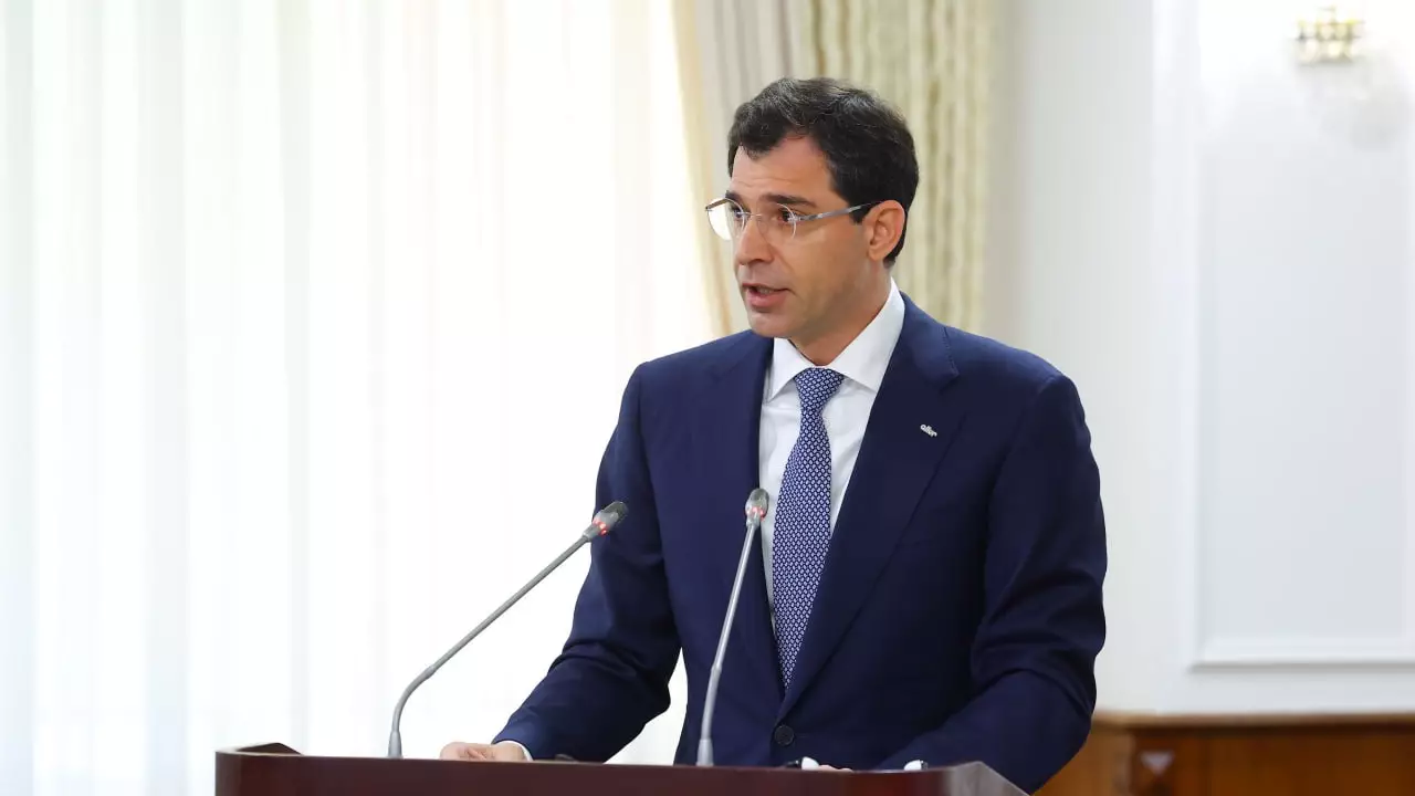 “Автомобиль өнеркәсібі үшін маңызды қадам”: Қазақстанда автокөлік шанағы бөлшектерінің өндірісі іске қосылады