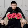 Девять детей, три жены и нехватка денег: признание блогера возмутил Казнет