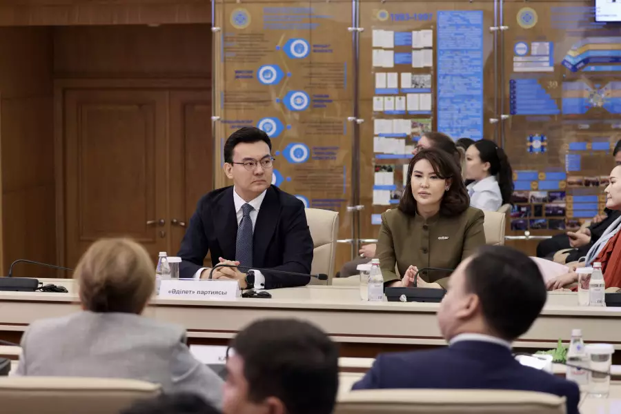 Құрылтай сайлауына “Әділет“ партиясынан кім қатысады - толық тізім жарияланды