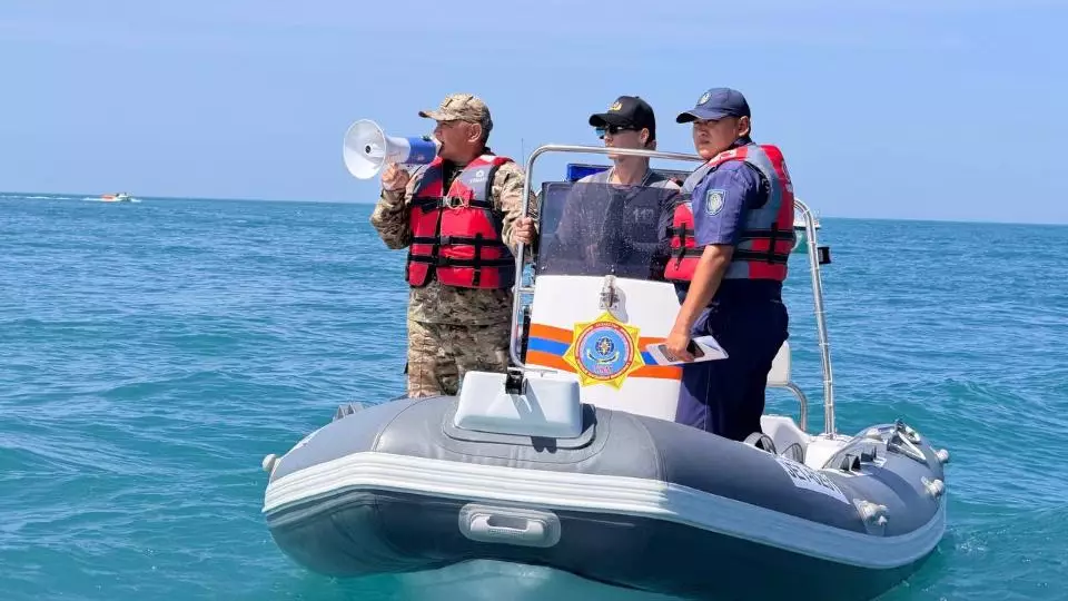 109 әкімшілік хаттама: Жетісудағы Алакөл жағалауында су көліктерін пайдалану қағидаларын бұзған тұлғаларға қатаң шара қолданылуда