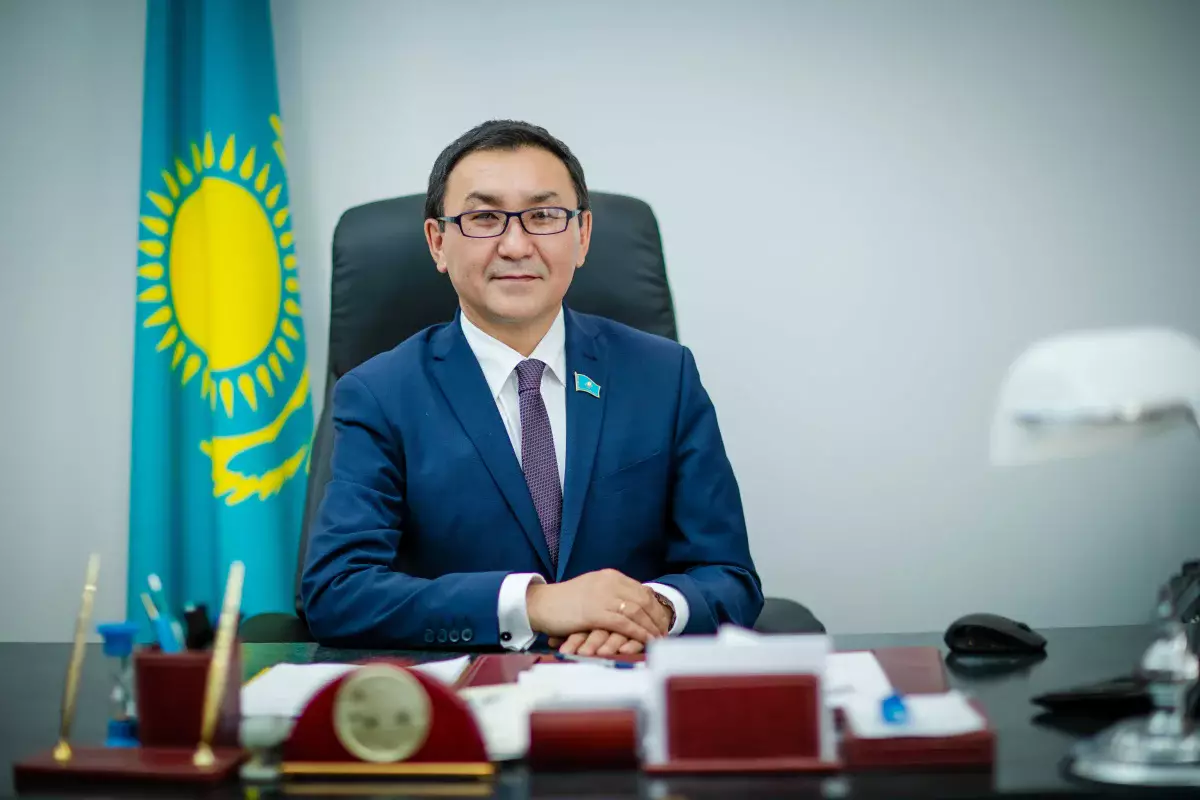Қазақстандағы жоғары оқу орнының ректоры қамауға алынды