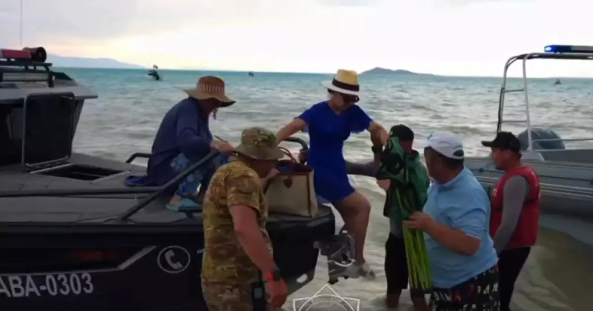  Бір отбасы Алакөлдегі аралда қалып қойған 