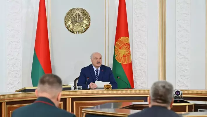 Лукашенко потребовал отправлять плохо работающих на границу с Украиной